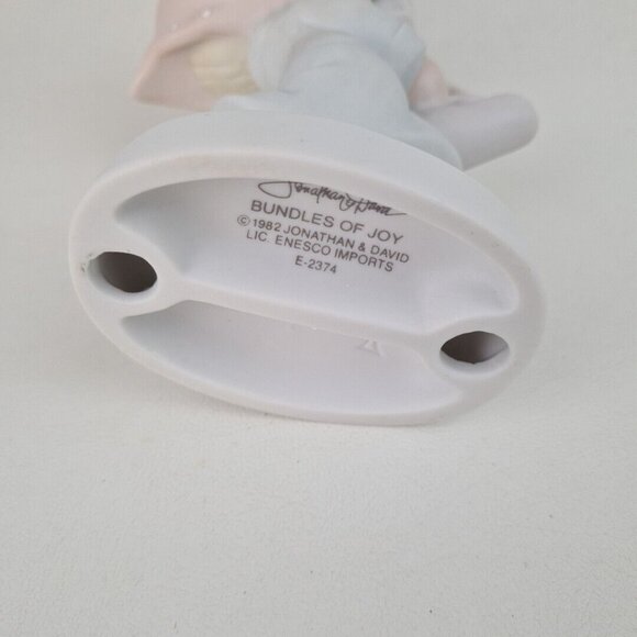 Precious Moments E-2374 Bundles of Joy Girl Christmas Porcelain Figurine Vntg - Picture 6 of 8